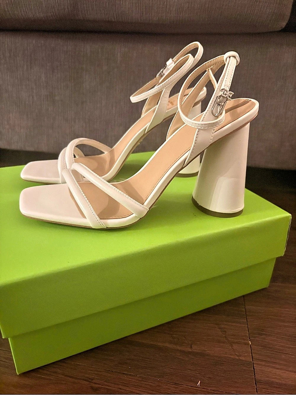Sam Edelman Kia Block Heel Sandal Leather Heeled Sandals in White US 9.5